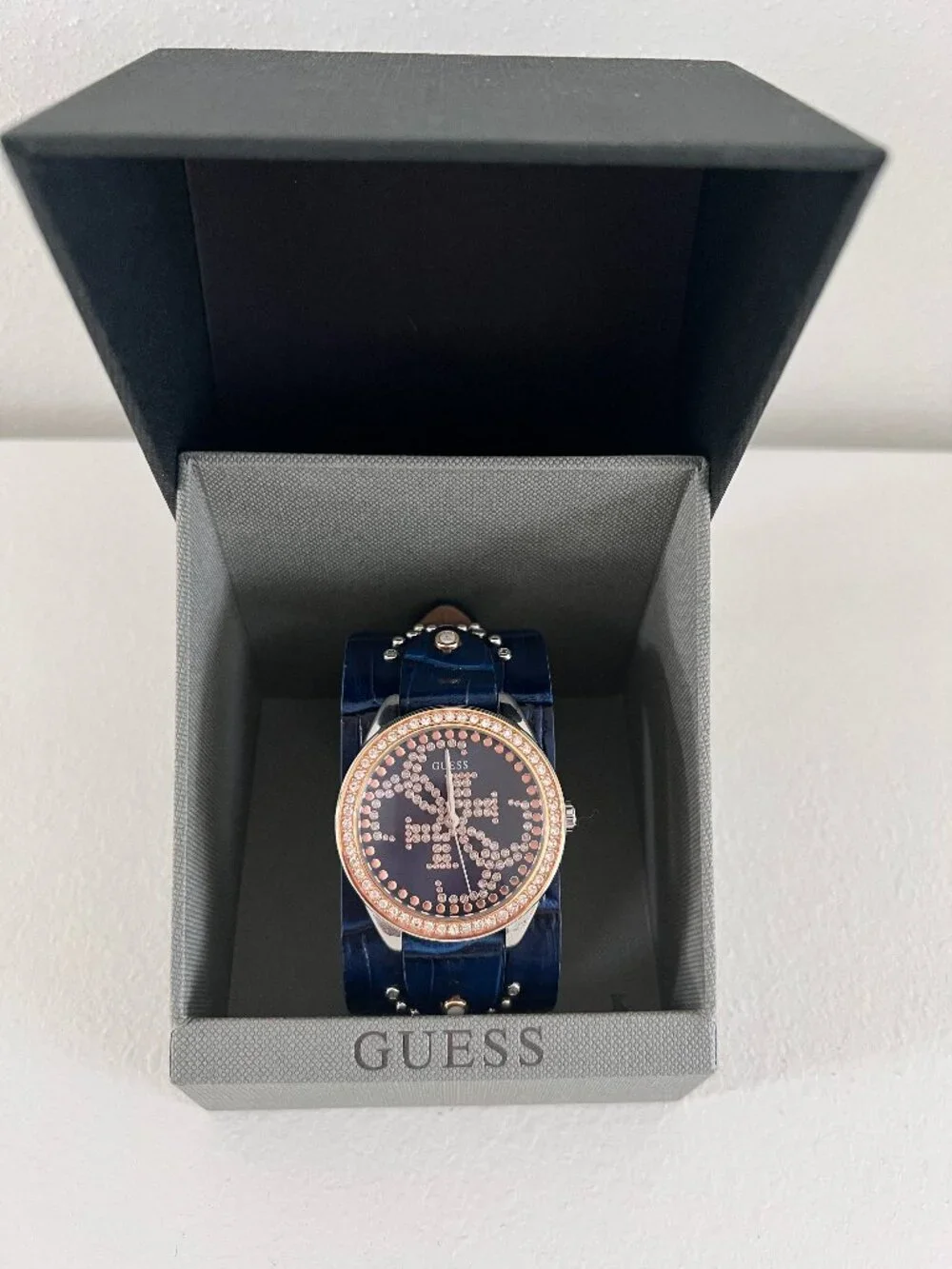 Guess Watch